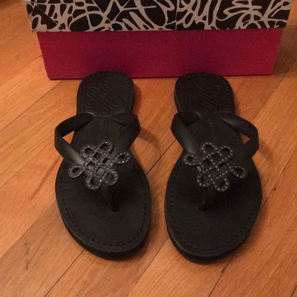 Barely worn DVF flip flops